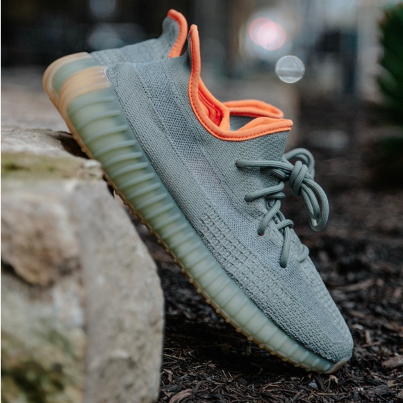 adidas Yeezy - Picture 1 of 4